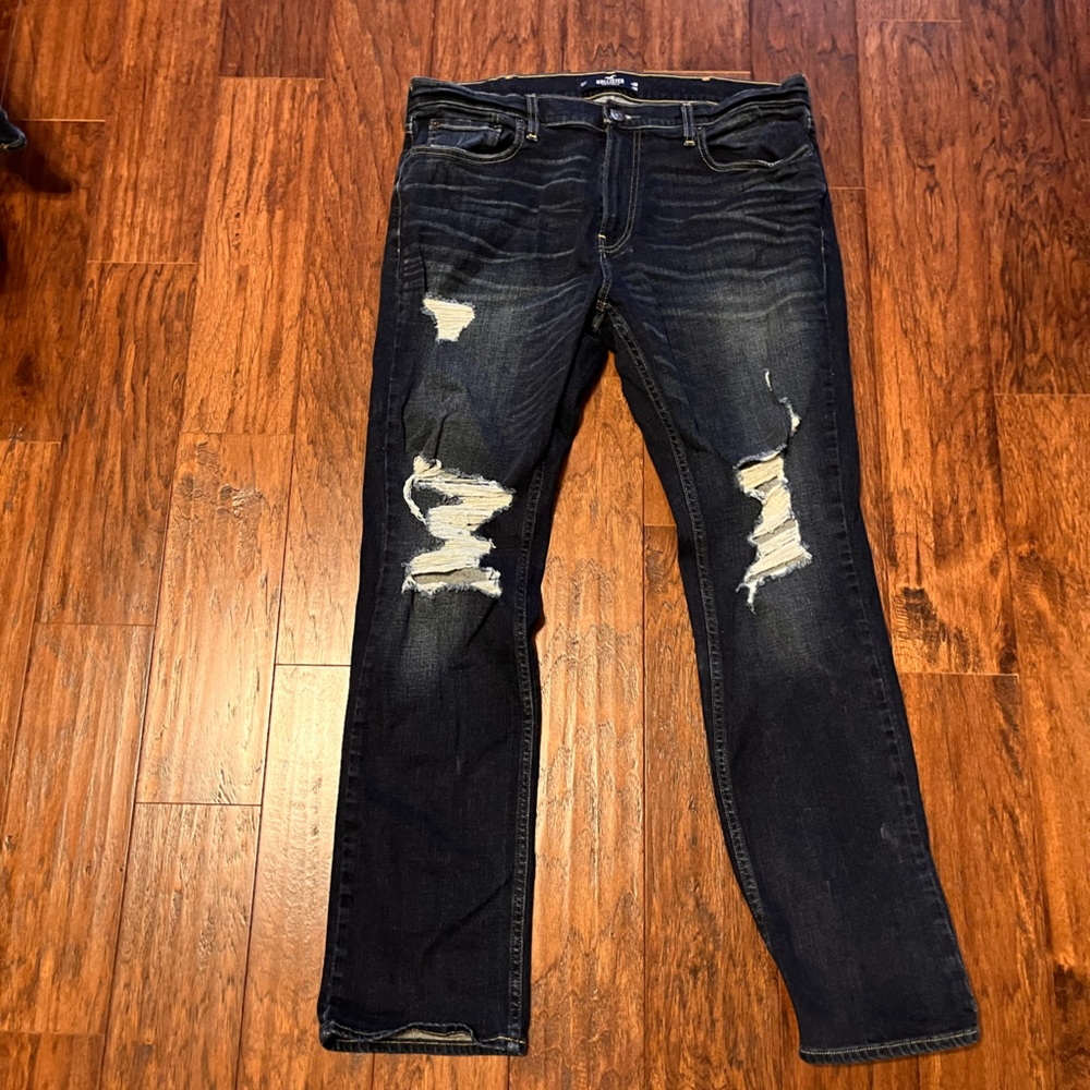 Mens Hollister Slim Straight jeans. EUC